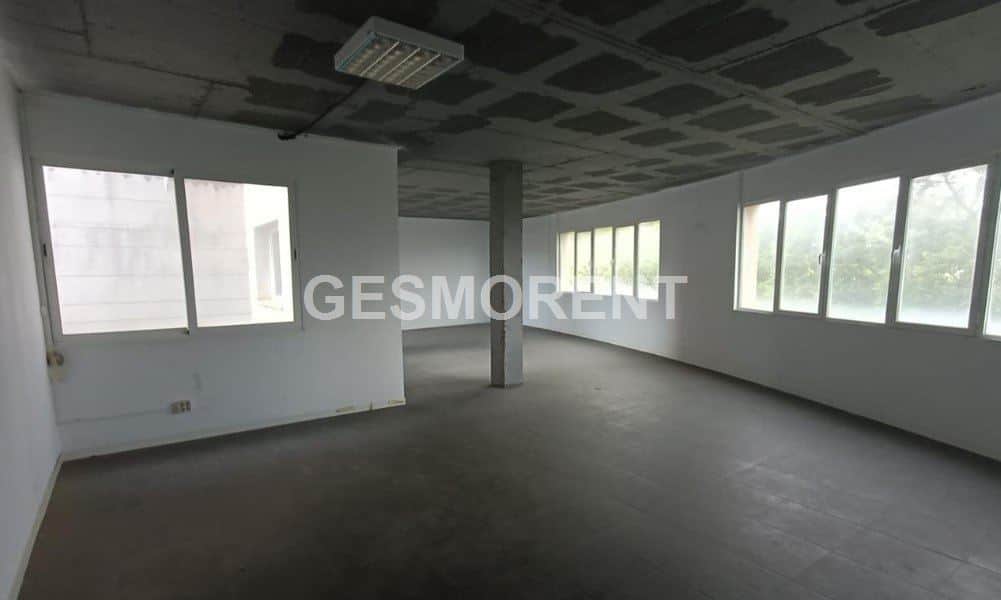 EDIFICIO DE OFICINAS EN VENTA EN SANTA COLOMA DE CERVELLÓ - Foto 4