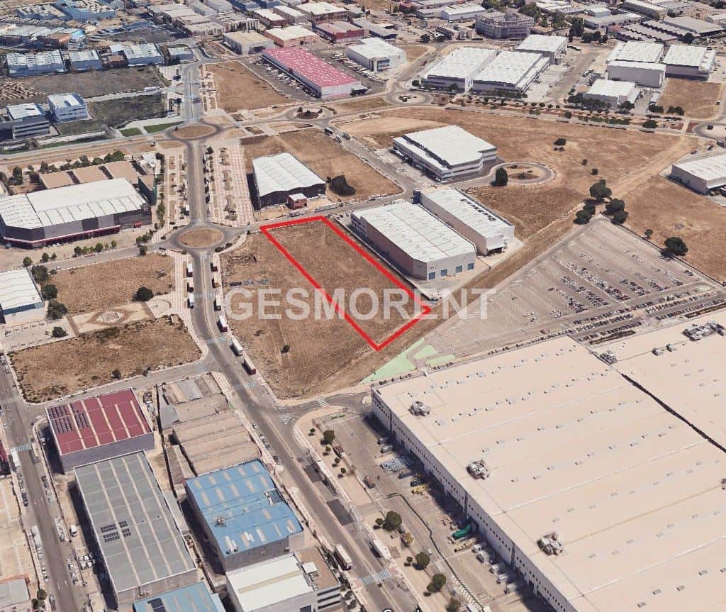 SOLAR CON PROYECTO DE NAVE EN VENTA EN SAN FERNANDO DE HENARES, MADRID - Foto 1