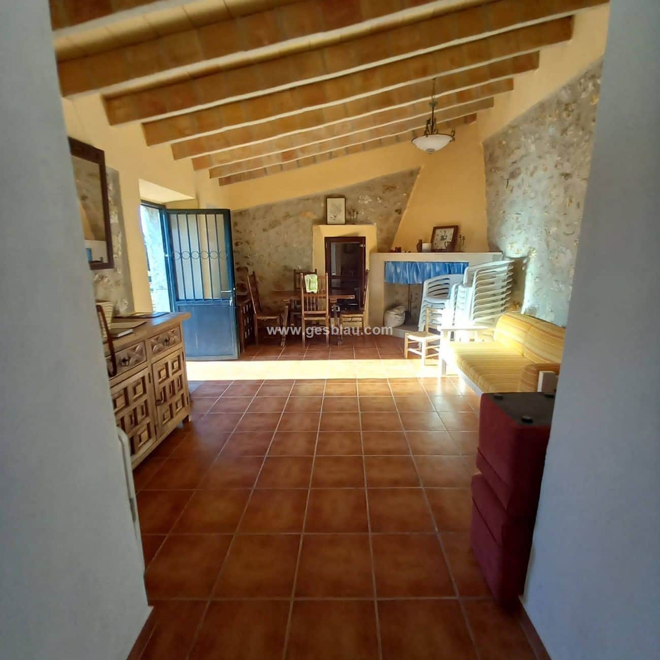 Caseta Rústica Registrada como Casa de Aperos – A un Paso de Selva - Foto 1