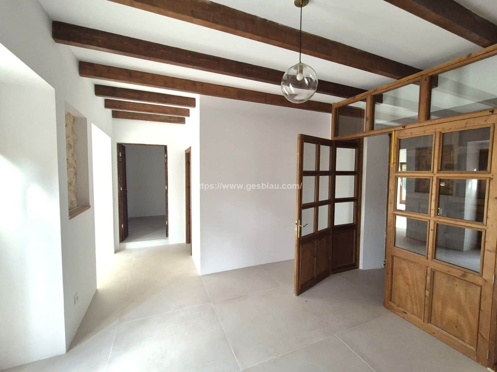 Espectacular casa con piscina reformada - Foto 3