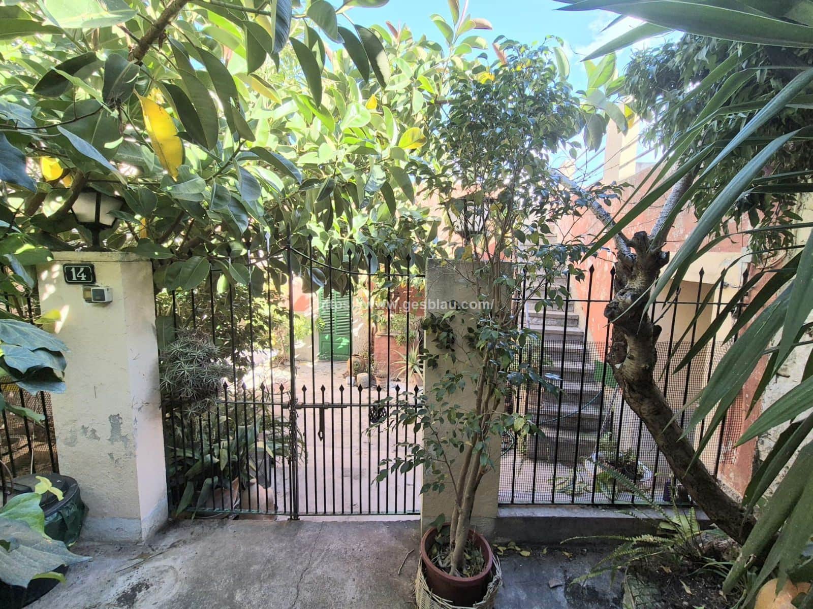 "Oportunidad Doble: Casa Habitable + Edificación a Reformar" - Foto 1