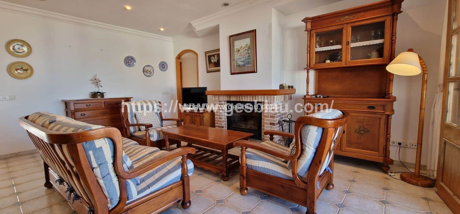 Exclusiva planta baja con vistas al mar y gran terraza - Foto 3