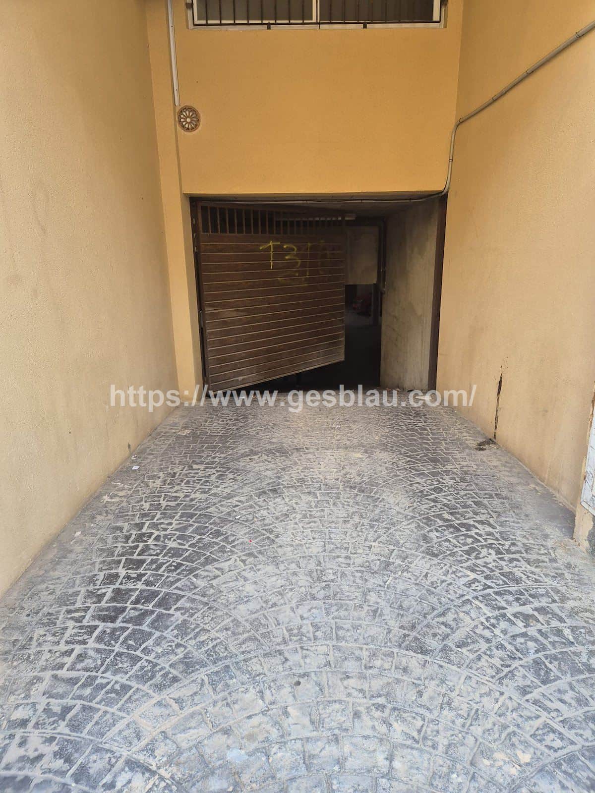Plaza de aparcamiento en venta zona centro - Foto 2