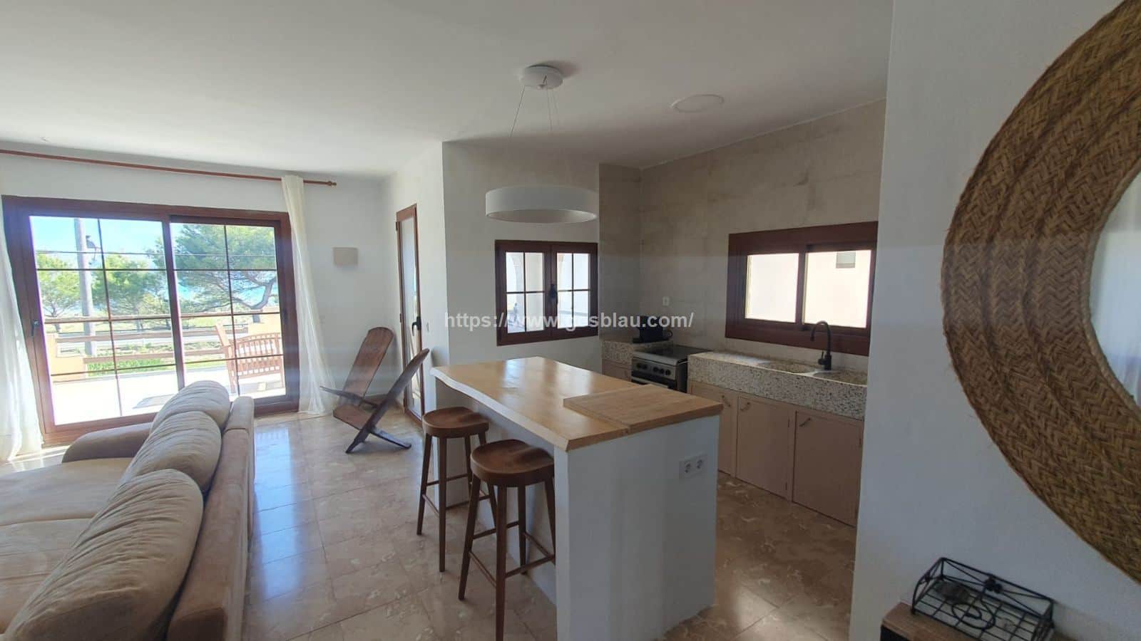 Edificio de tres plantas con vistas al mar - Foto 4