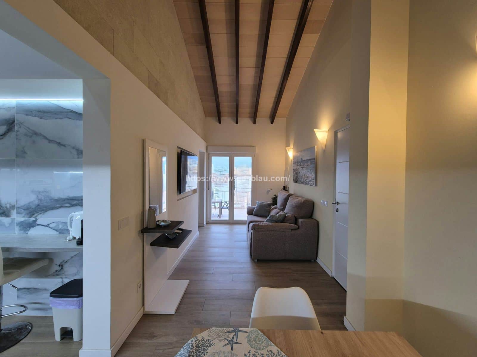 En Can Picafort -Piso con  gran terraza y  vistas al mar completamente reformado - Foto 4