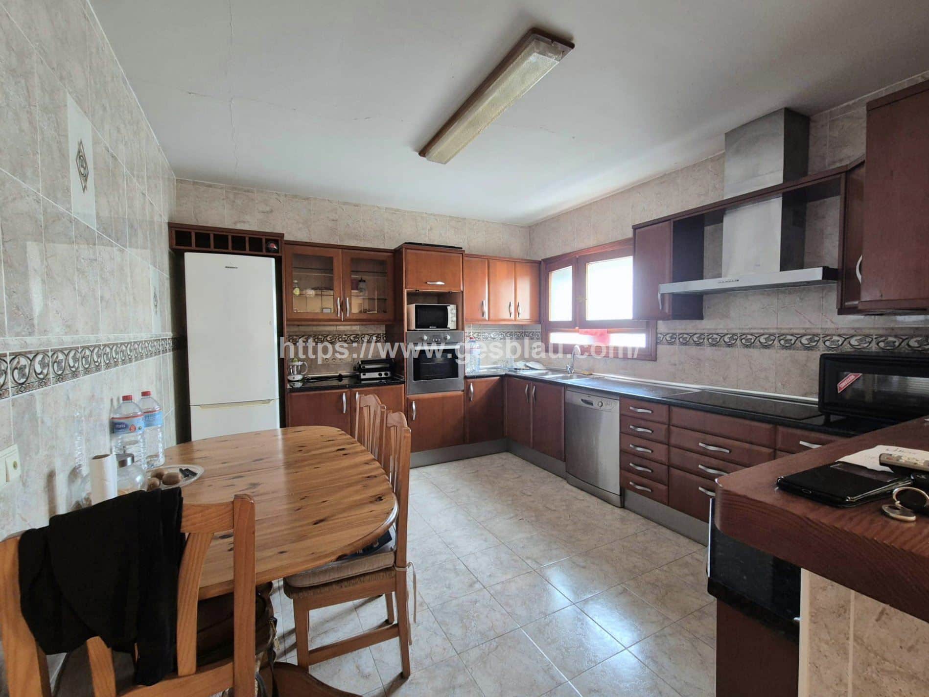 Luminoso piso con gran terraza en excelente ubicación - Foto 5