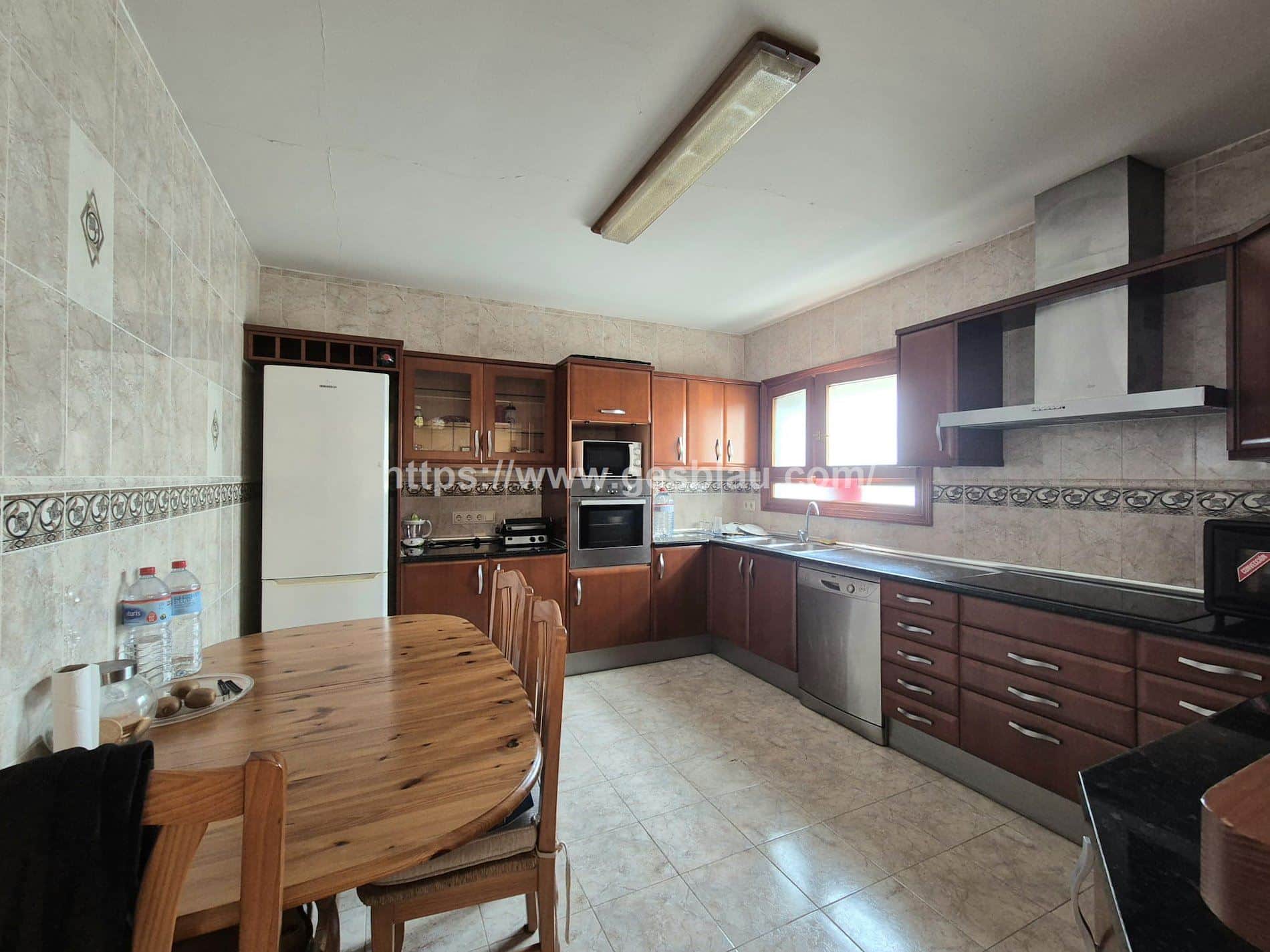 Luminoso piso con gran terraza en excelente ubicación - Foto 4