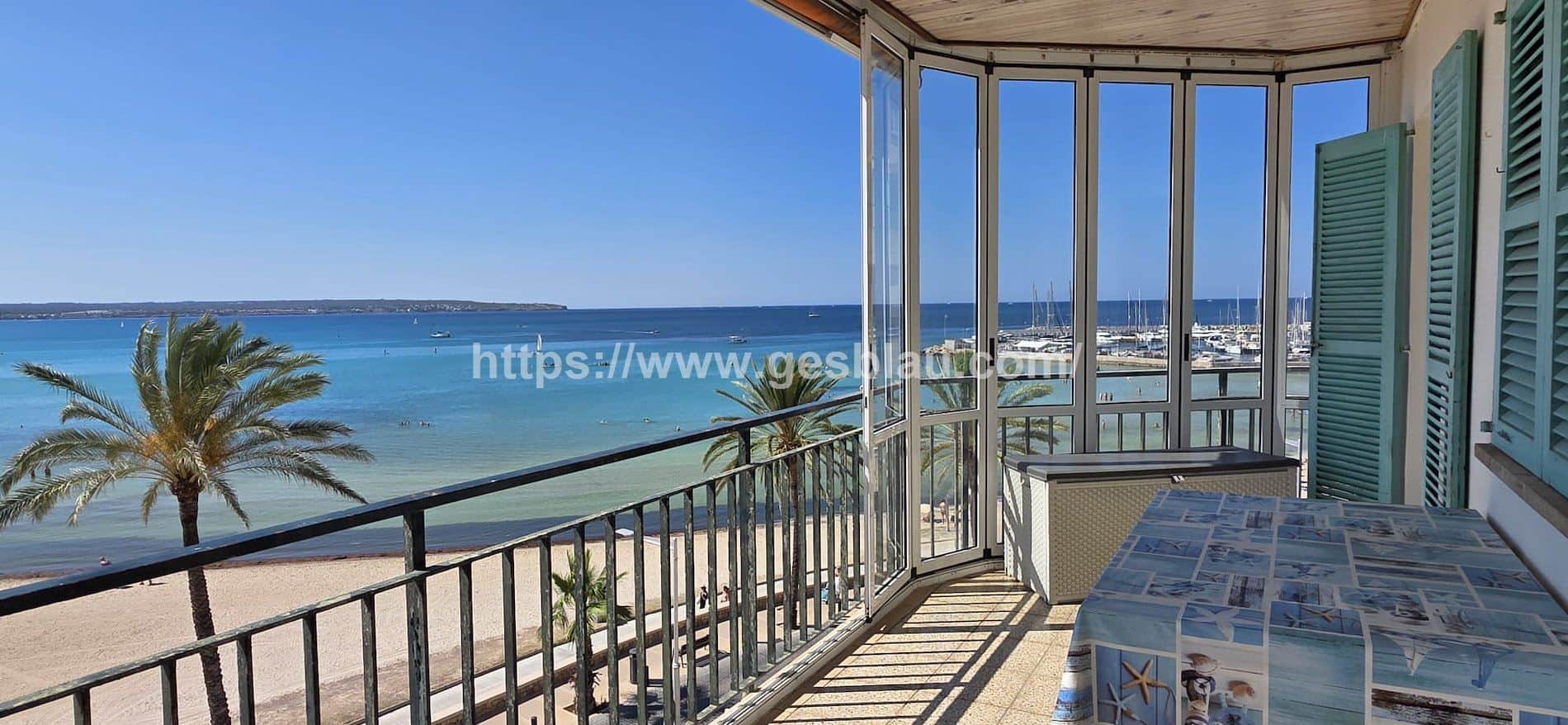 ✨  Exclusivo piso en Primera Línea de Mar con Vistas Panorámicas en Can Pastilla ✨ - Foto 2