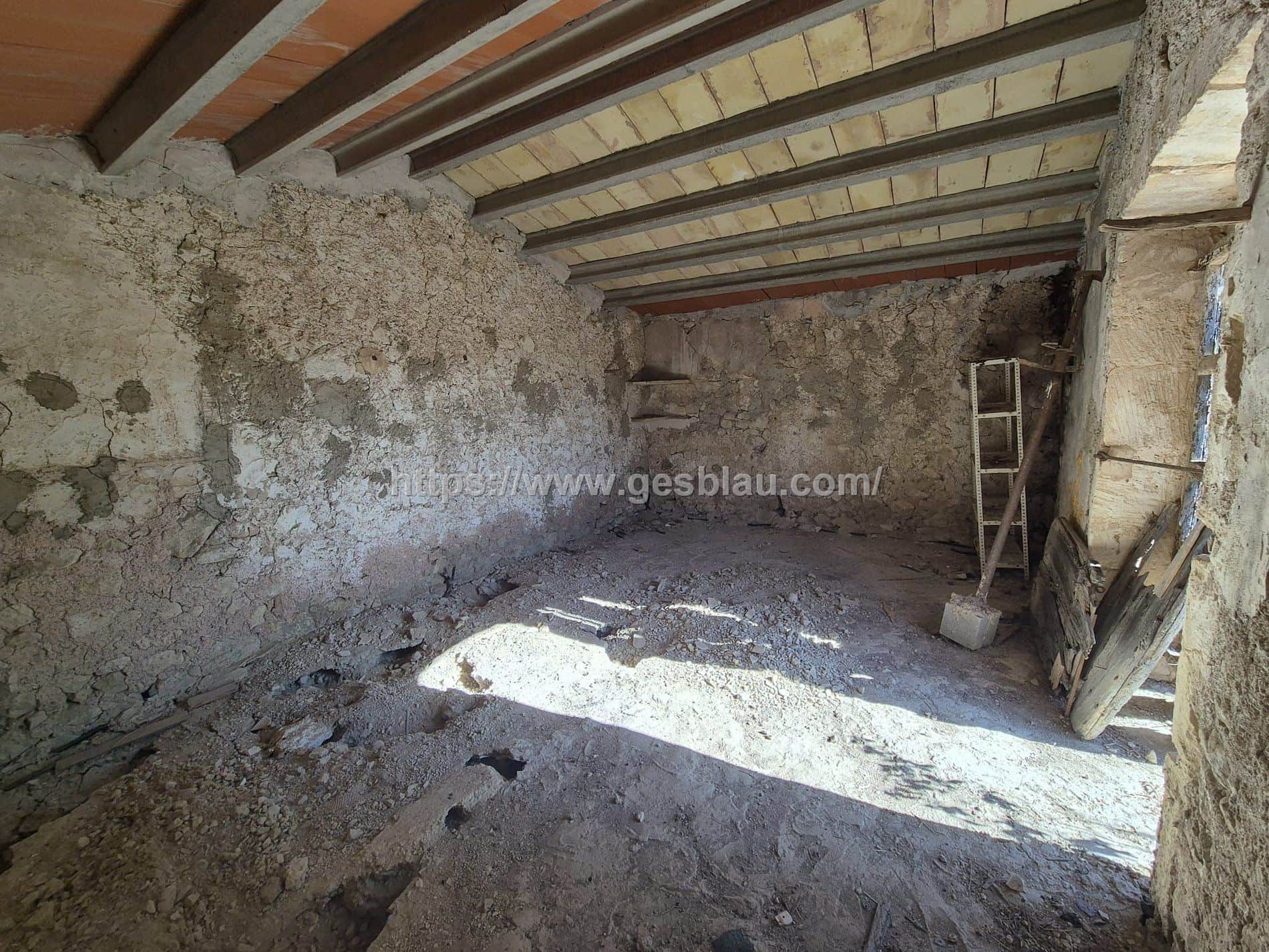 Finca rústica con caseta para reformar - Foto 4