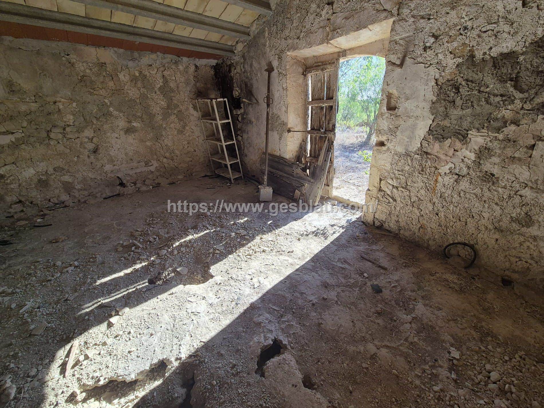 Finca rústica con caseta para reformar - Foto 5