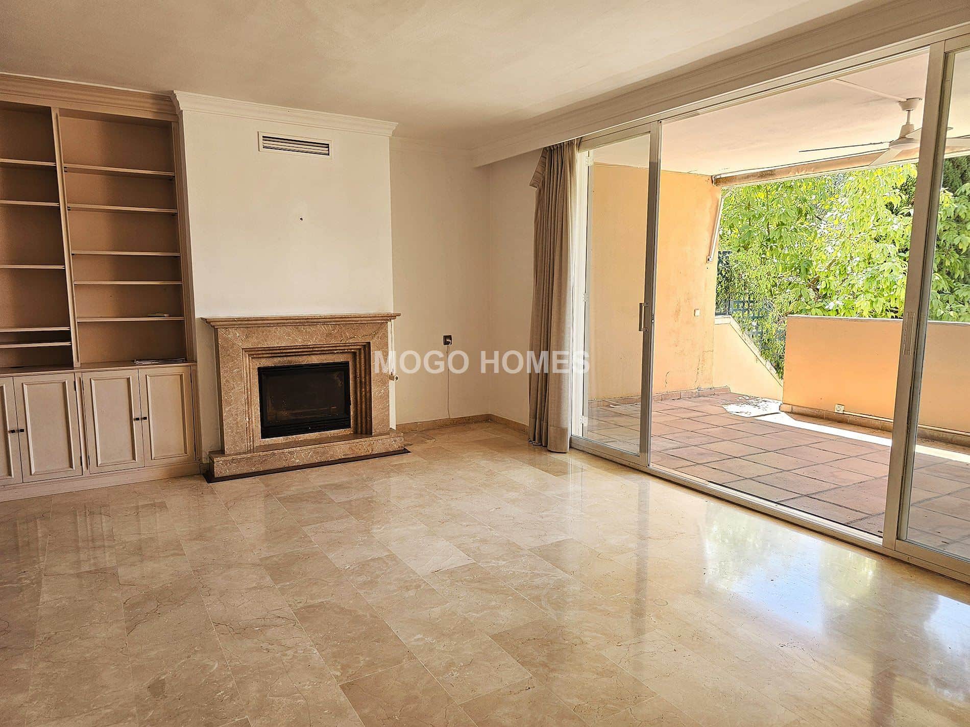 Amplio adosado en complejo residencial con piscina en San Agustín - Foto 5