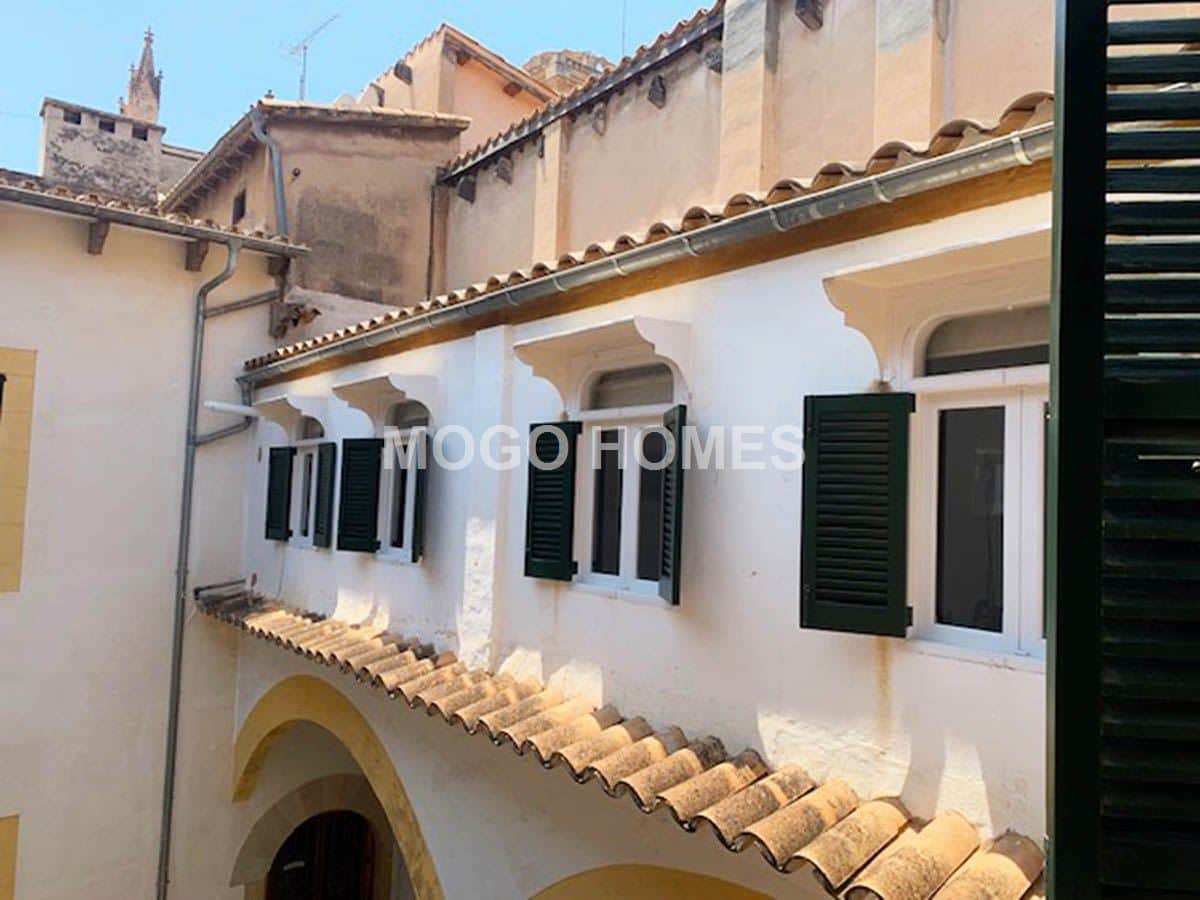 PRECIOSO PISO CON VISTAS A LA CATEDRAL - Foto 2