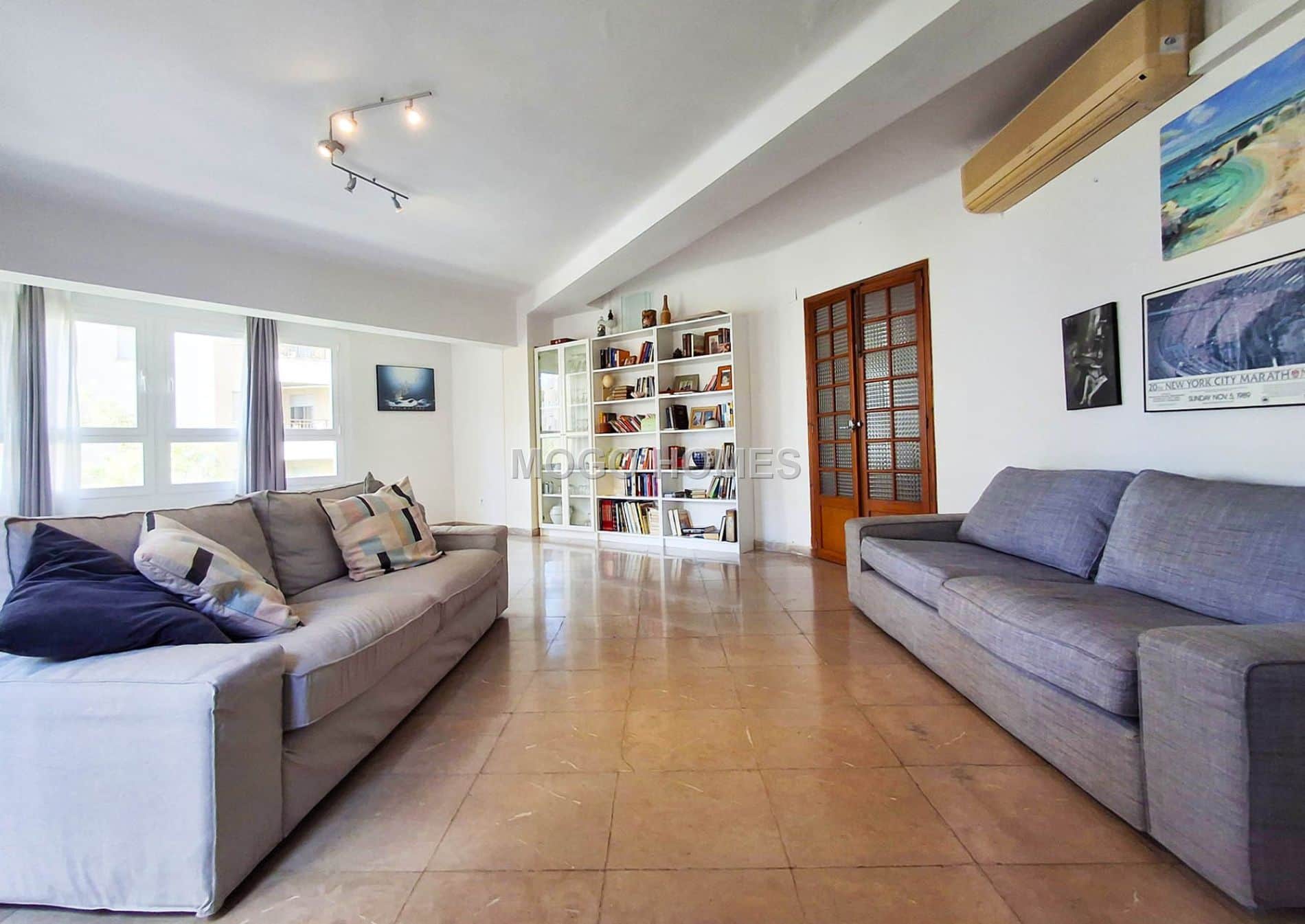 AMPLIO PISO SITUADO EN LA AVENIDA ARGENTINA - Foto 5