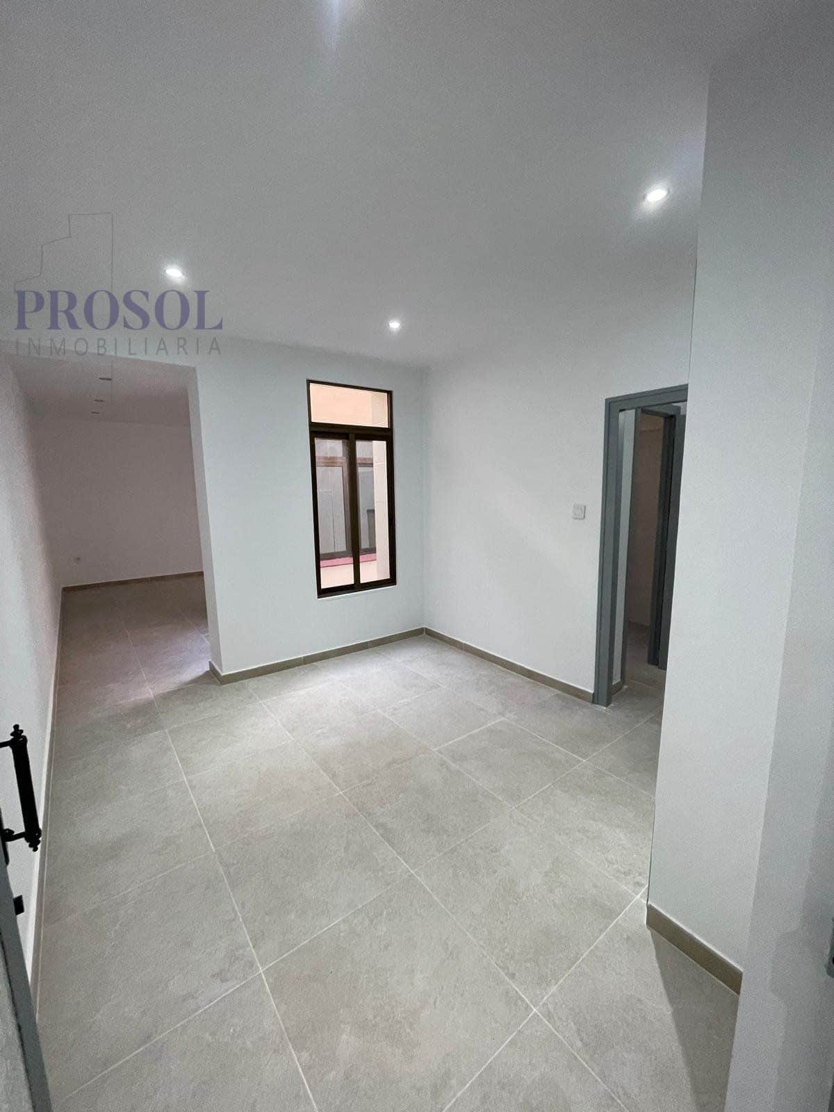 VENTA DE CASA REFORMADA EN CENTRO - Foto 2
