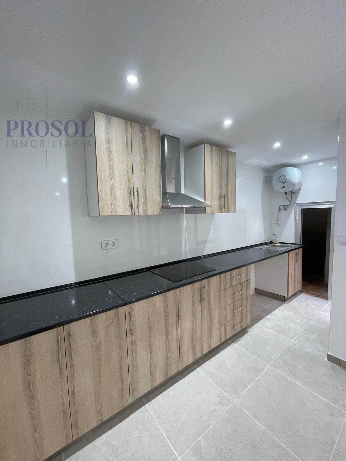 VENTA DE CASA REFORMADA EN CENTRO - Foto 4