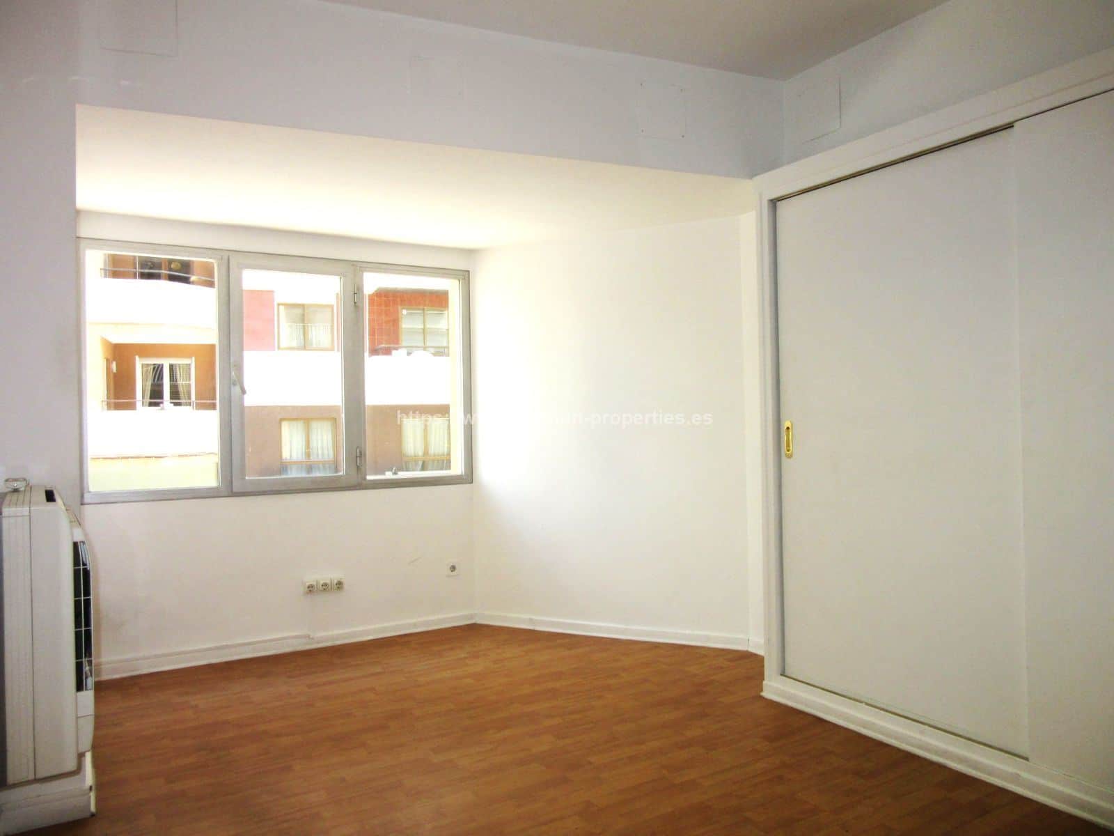 Bonita oficina con muy buena ubicación y muchas posibilidades - Foto 4