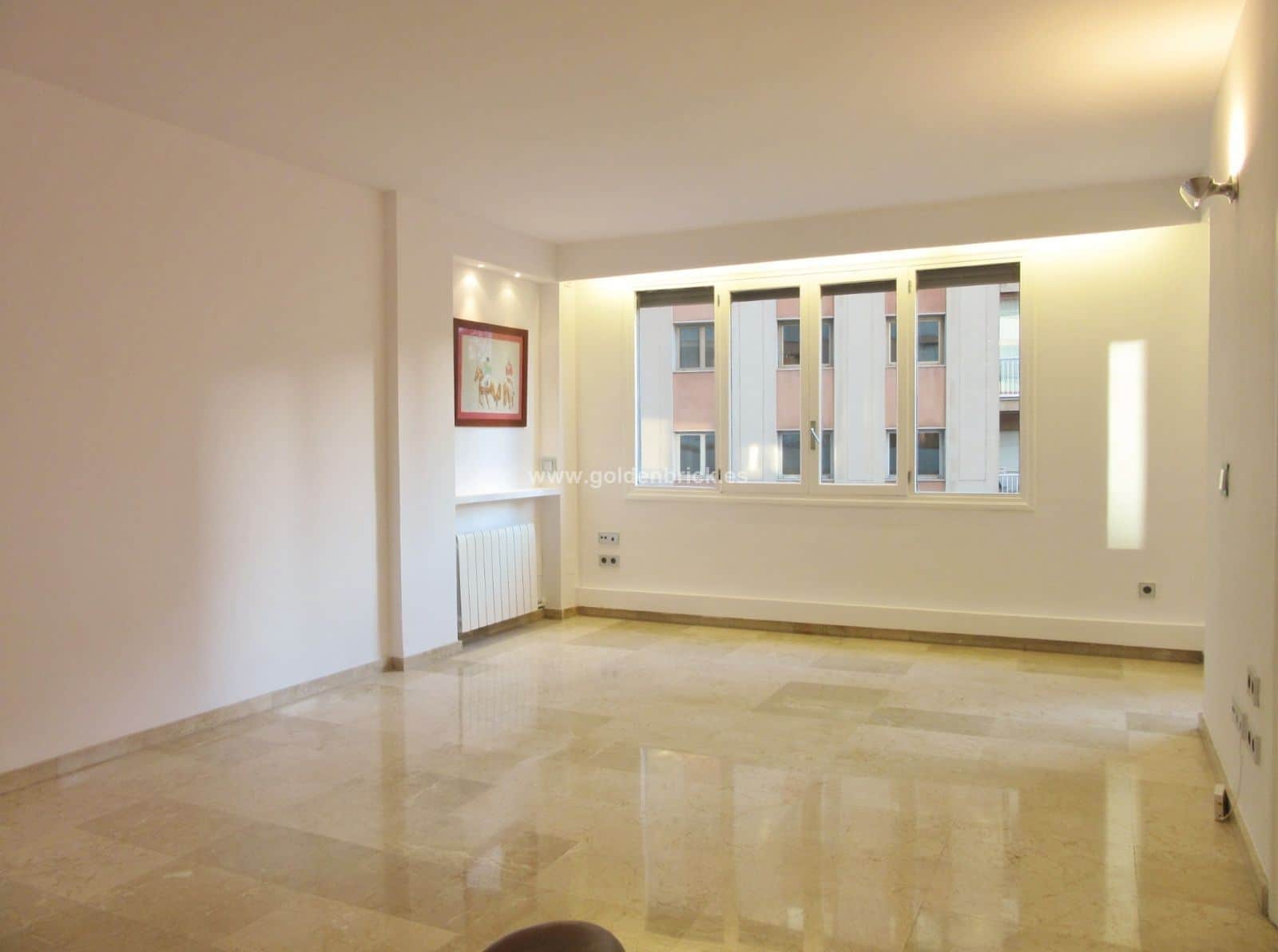 Impecable piso de corte moderno con plaza de garaje próximo a Paseo Mallorca - Foto 1