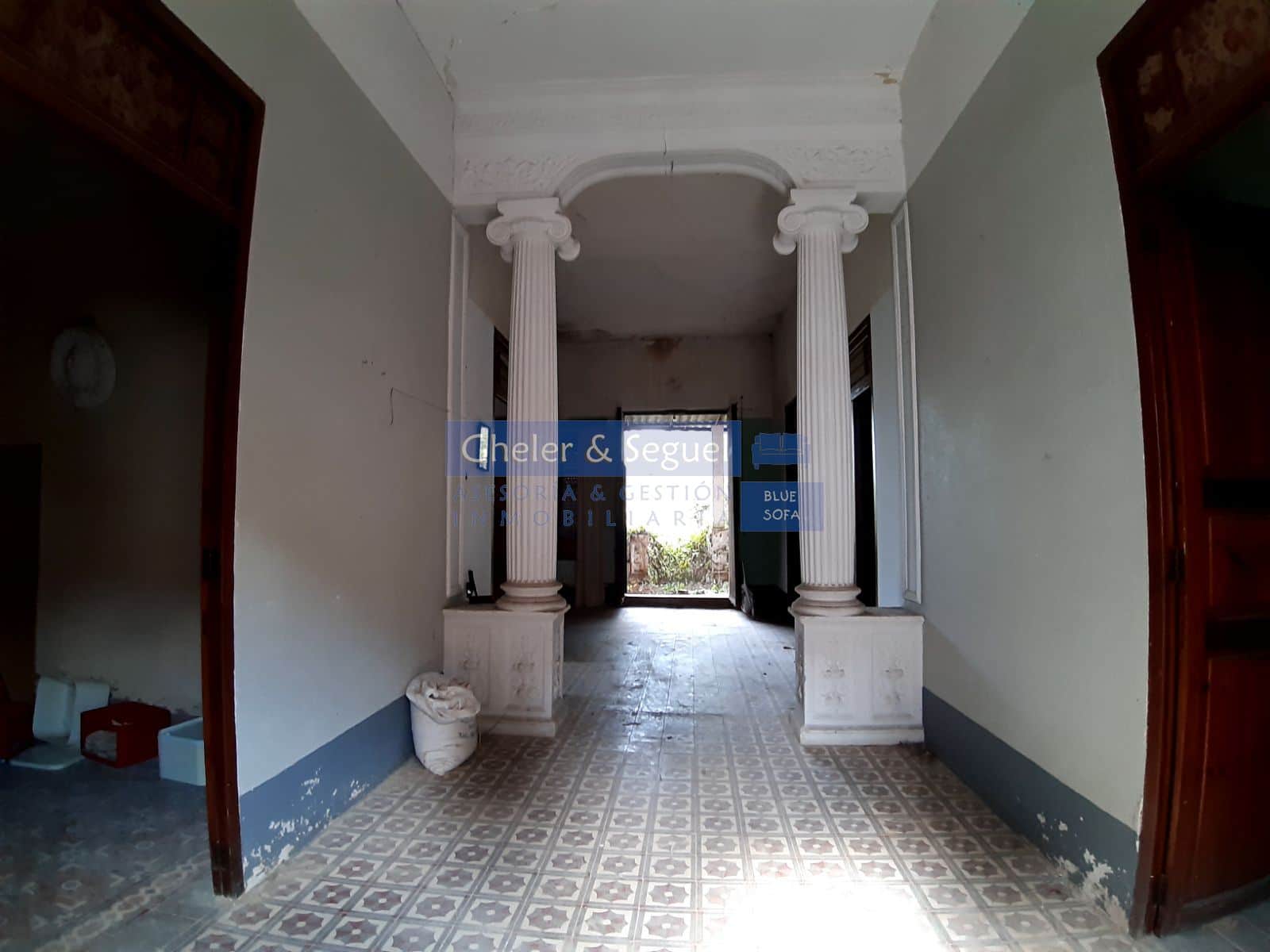 Casa de pueblo y gran solar urbano para inversores y caprichosos - Foto 1