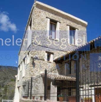 Masía en venta en zona de esquí - Nogueruelas (Teruel) - Foto 1
