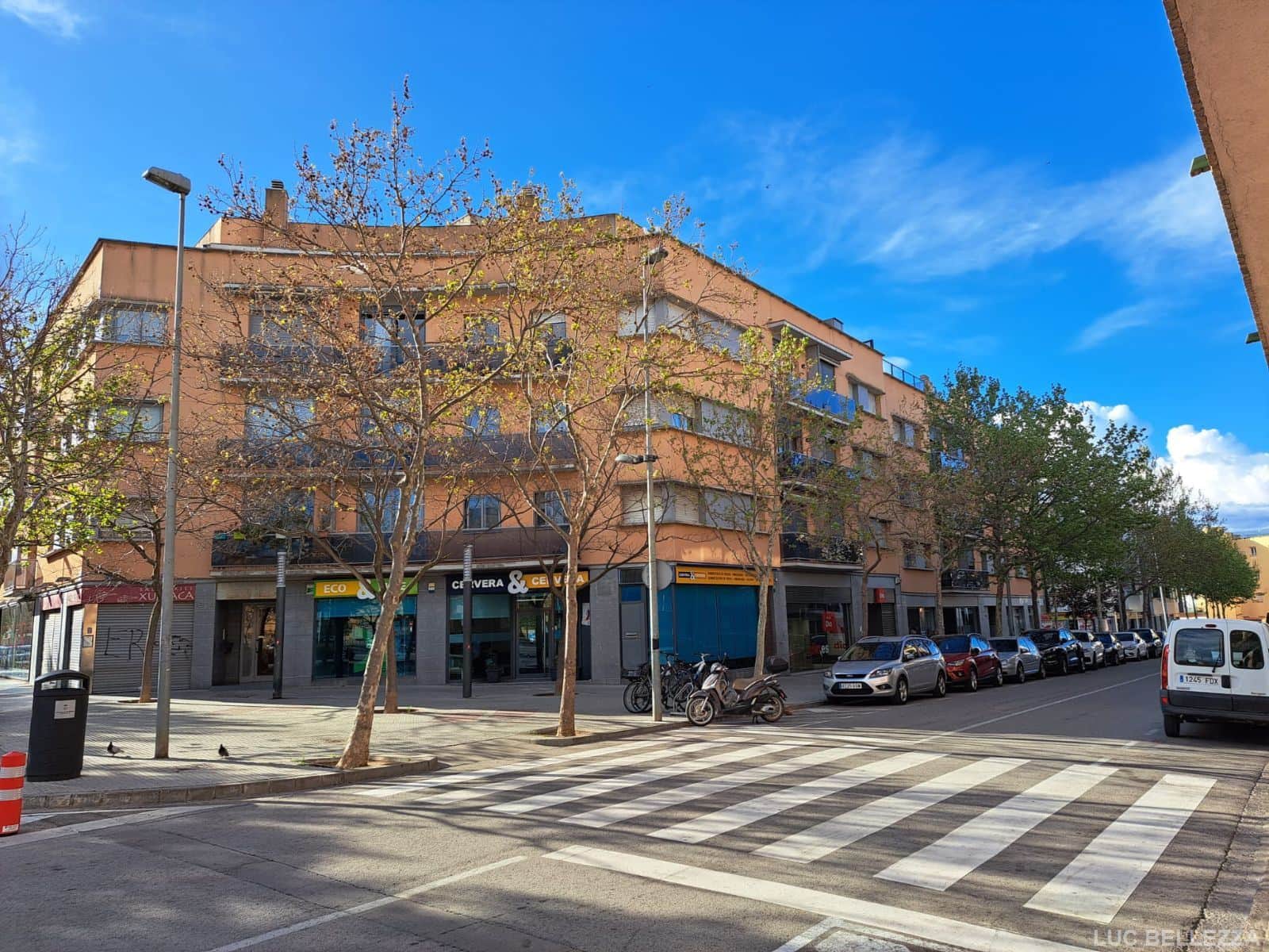 Apartamento situado en el centro de Roses. - Foto 1