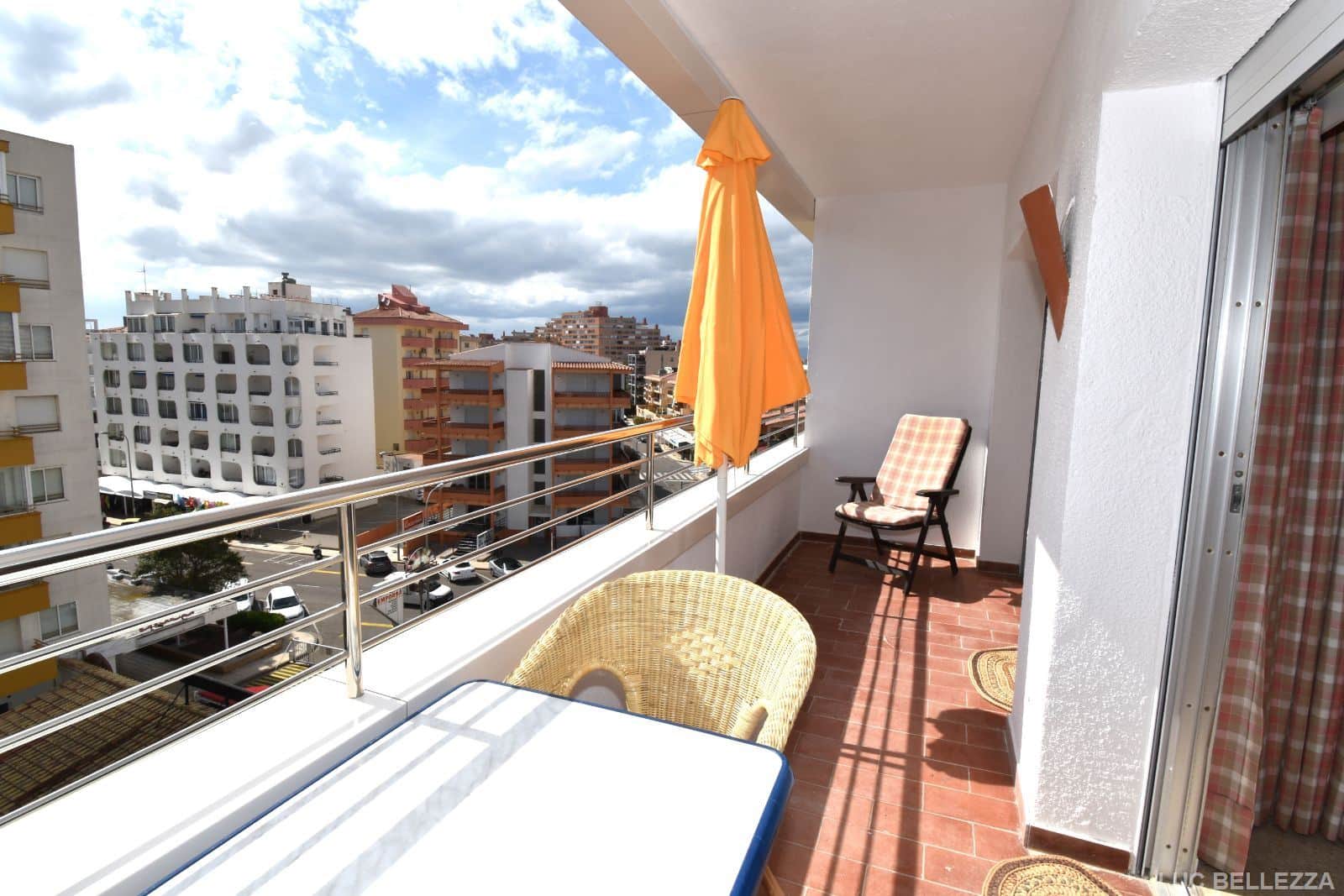 Estudio  situada en 1º línea de mar, - Foto 4