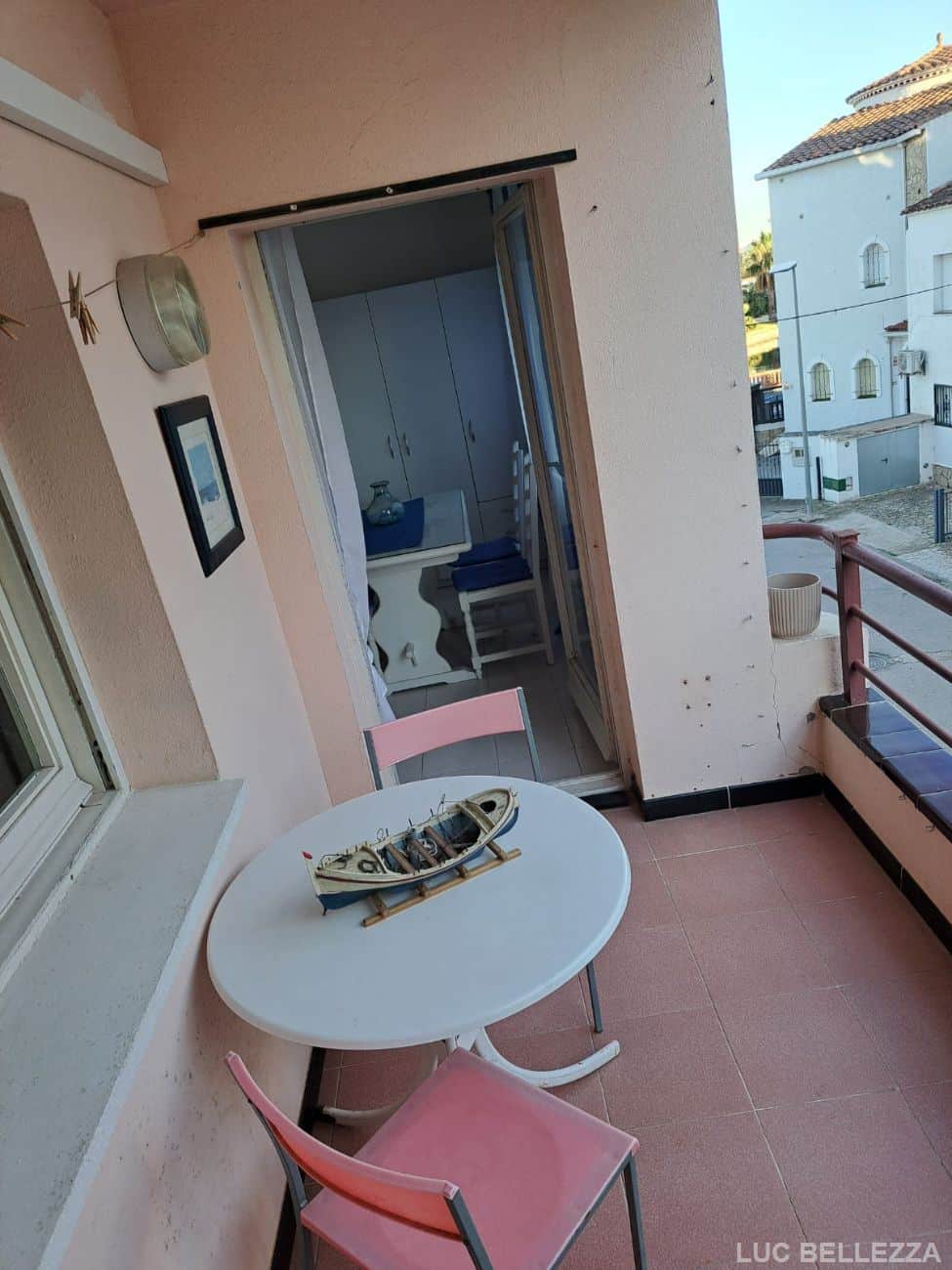 En una pequeña y coqueta residencia en la urbanización de Ampuriabrava. - Foto 5