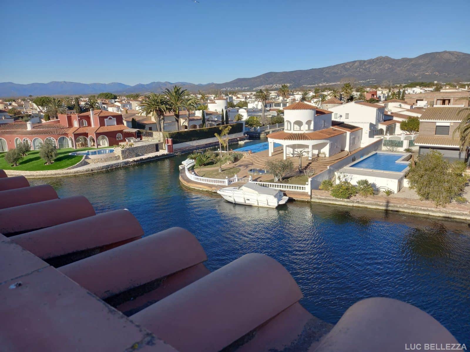 CASA ADOSADA DUPLEX EMPURIABRAVA  CON AMARRE PRIVADO - Foto 4