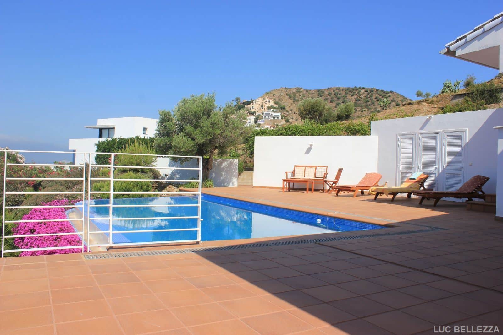 Estilo y exclusividad en L´Almadrava - Foto 4