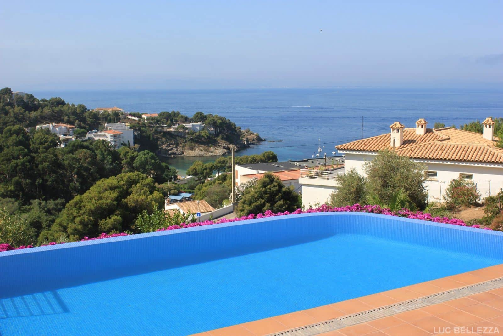 Estilo y exclusividad en L´Almadrava - Foto 1