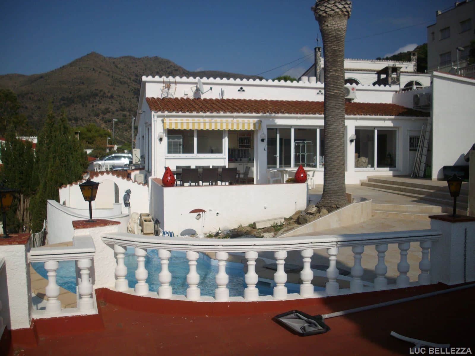 Casa con piscina en Los Grecs - Foto 1