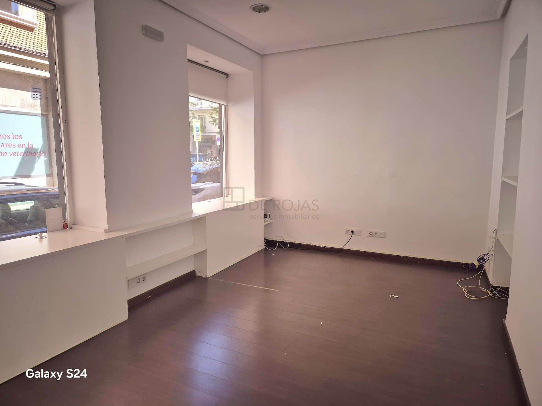 LOCAL COMERCIAL EN CHAMBERI - Foto 2