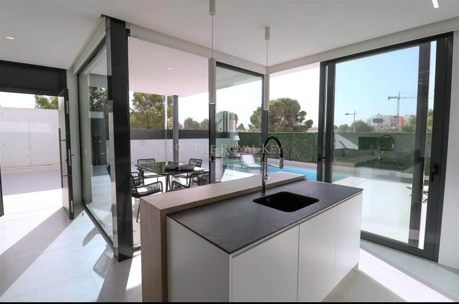 Villa con vistas al mar y solárium - Foto 1