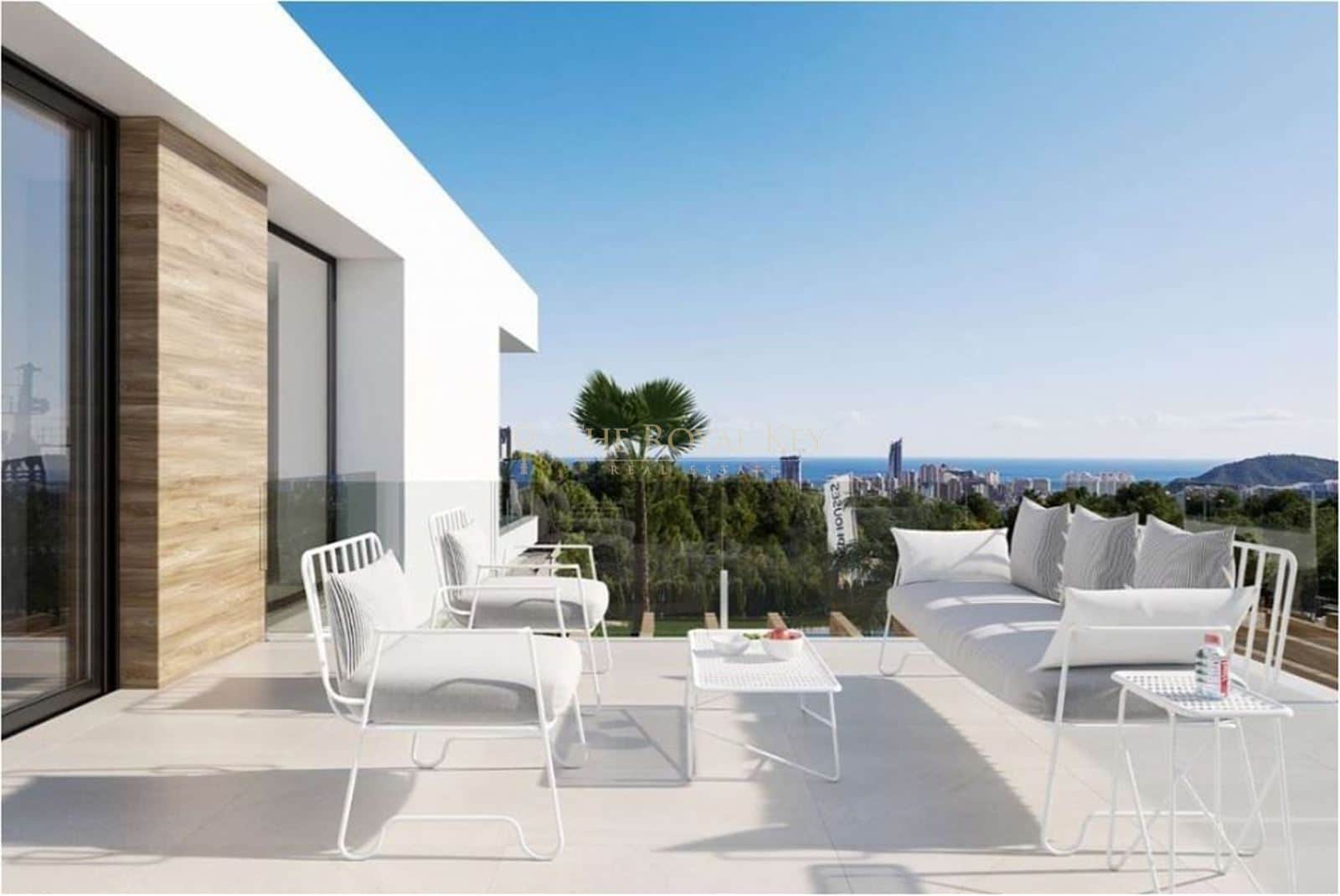 Villa en la zona residencial Sierra Cortina, con vistas al sky line de Benidorm y al mar - Foto 4