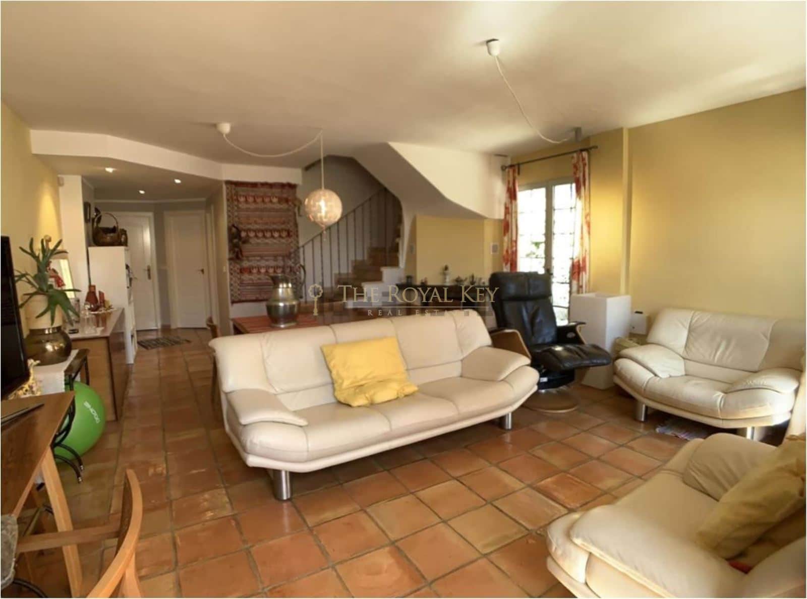 Oportunidad ! Chalet adosado de esquina en Bahía Golf - Finestrat - Foto 1