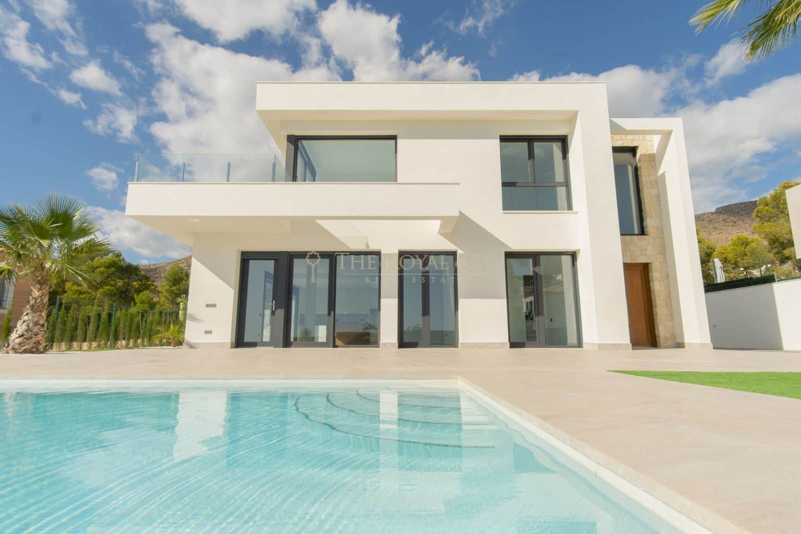 Villa a estrenar con vistas al mar en urbanización privada Golf - Finestrat - Foto 1