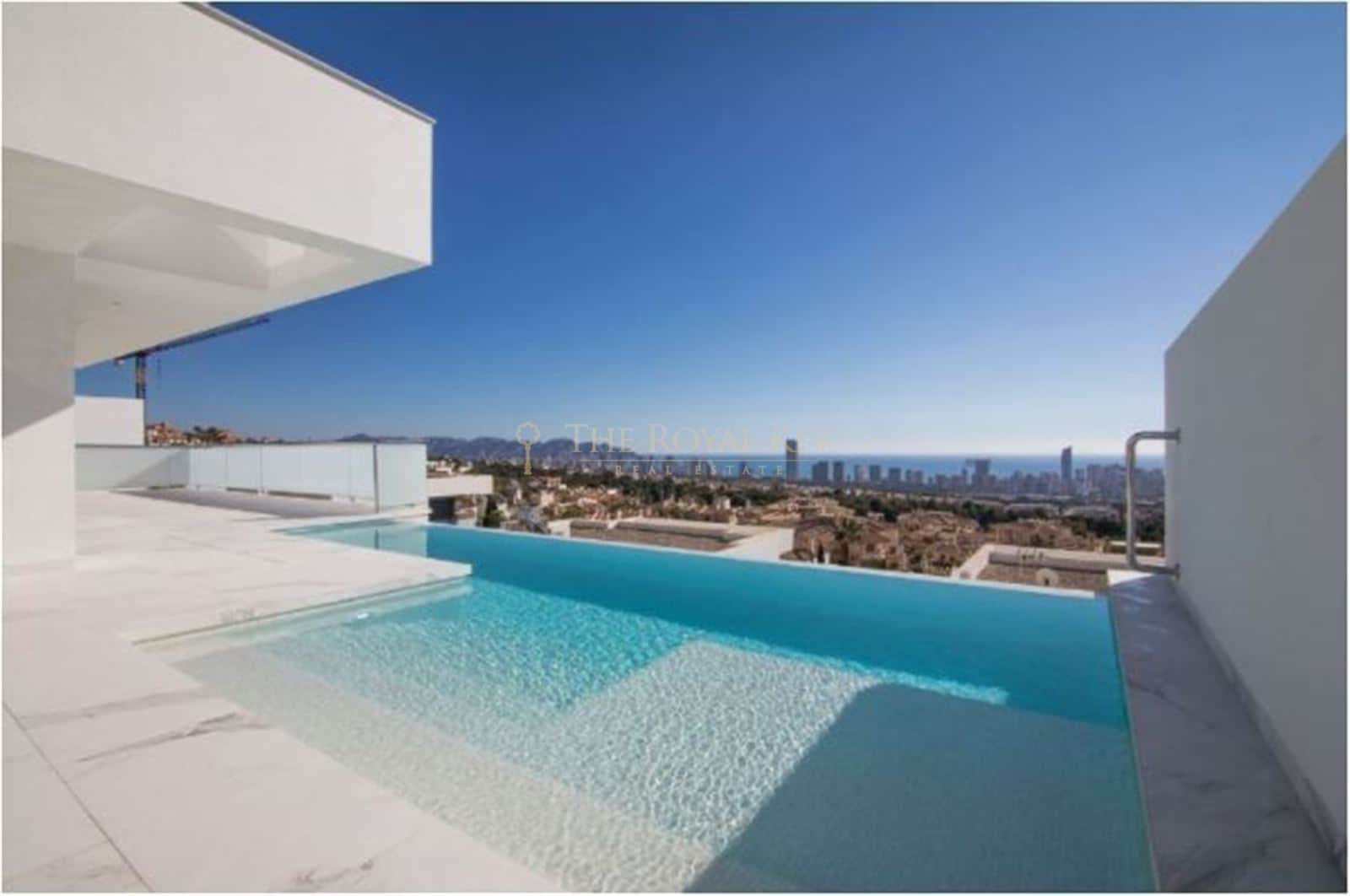 Villa en urbanización privada de lujo con vistas al mar - Foto 3