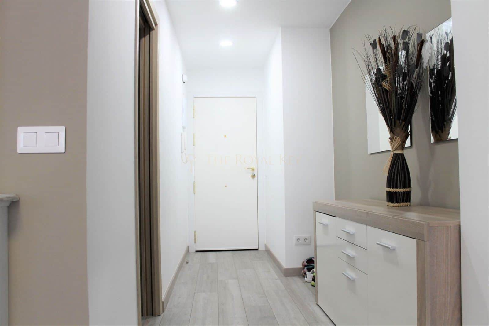 Piso totalmente reformado a 150 metros de la playa - Foto 3