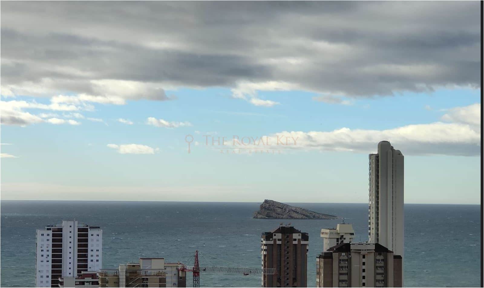 OPORTUNIDAD ! Precioso y amplio apartamento cerca de la playa de Levante - Foto 4