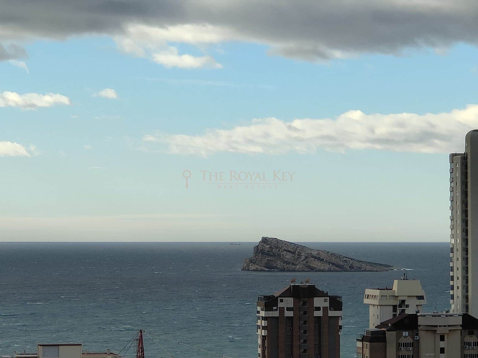 OPORTUNIDAD ! Precioso y amplio apartamento cerca de la playa de Levante - Foto 5