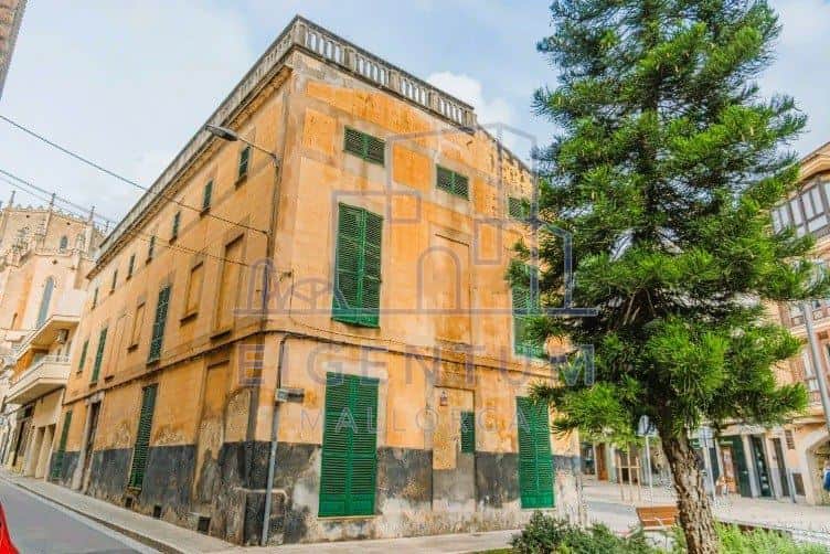 Casa señorial histórica en el centro de Manacor — 640 m² con infinitas posibilidades - Foto 3