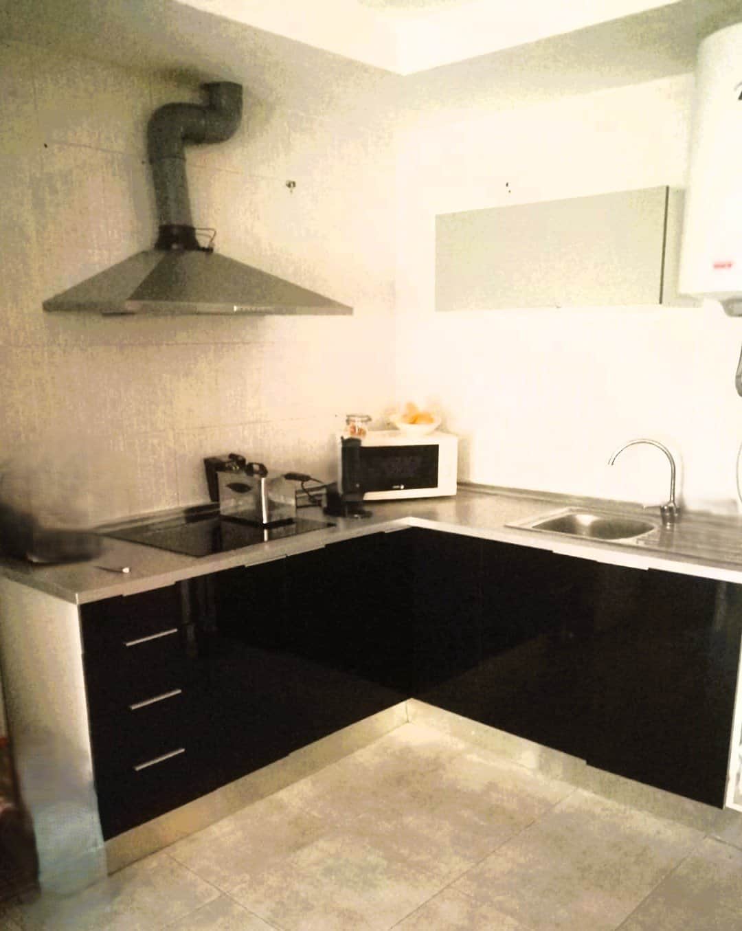 OPORTUNIDAD DE PISO CON TERRAZA  Y PORCHE (con inquilinos) - Foto 1