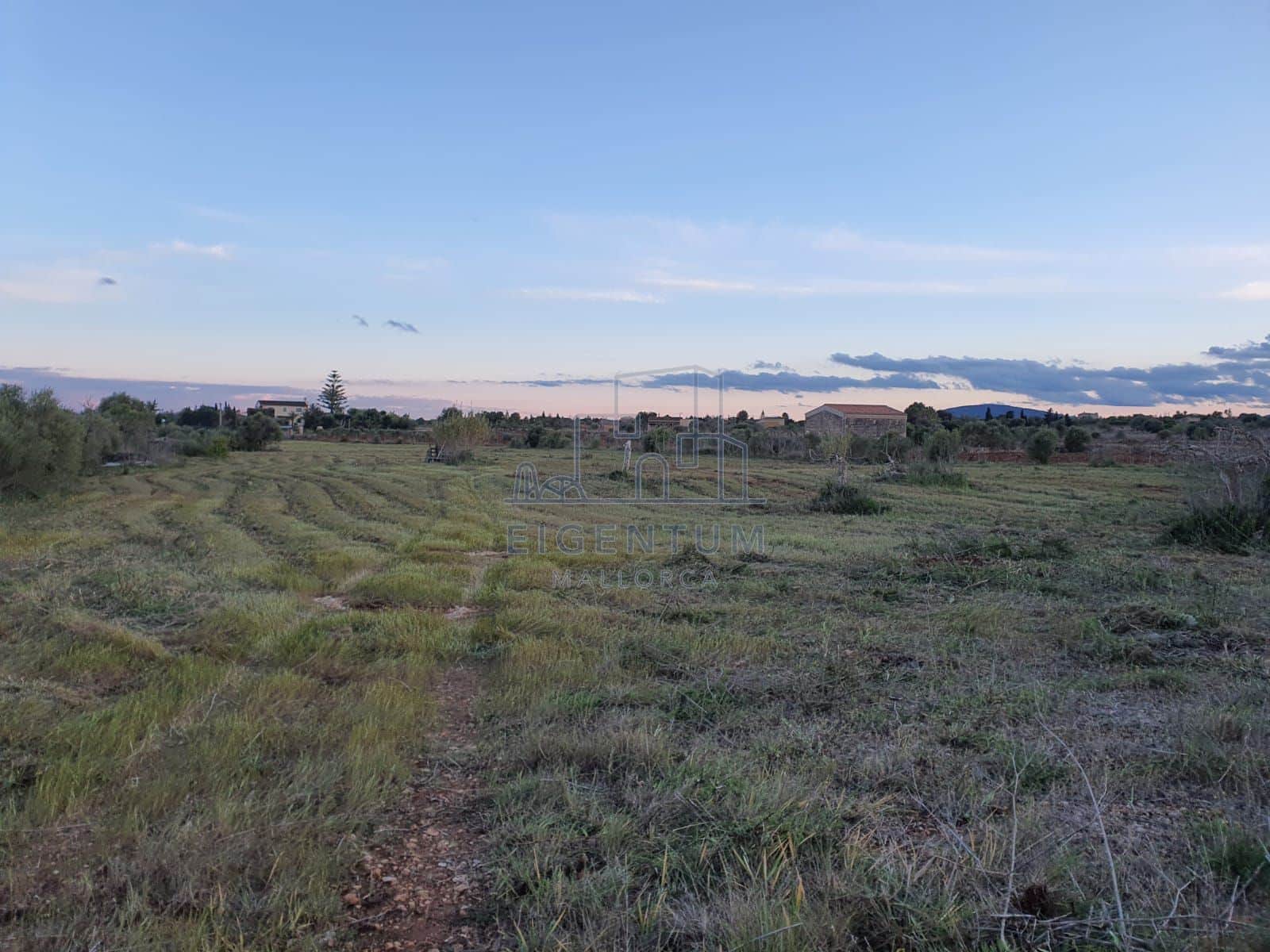 TERRENO CON PROYECTO EN SA MARINETA - Foto 5