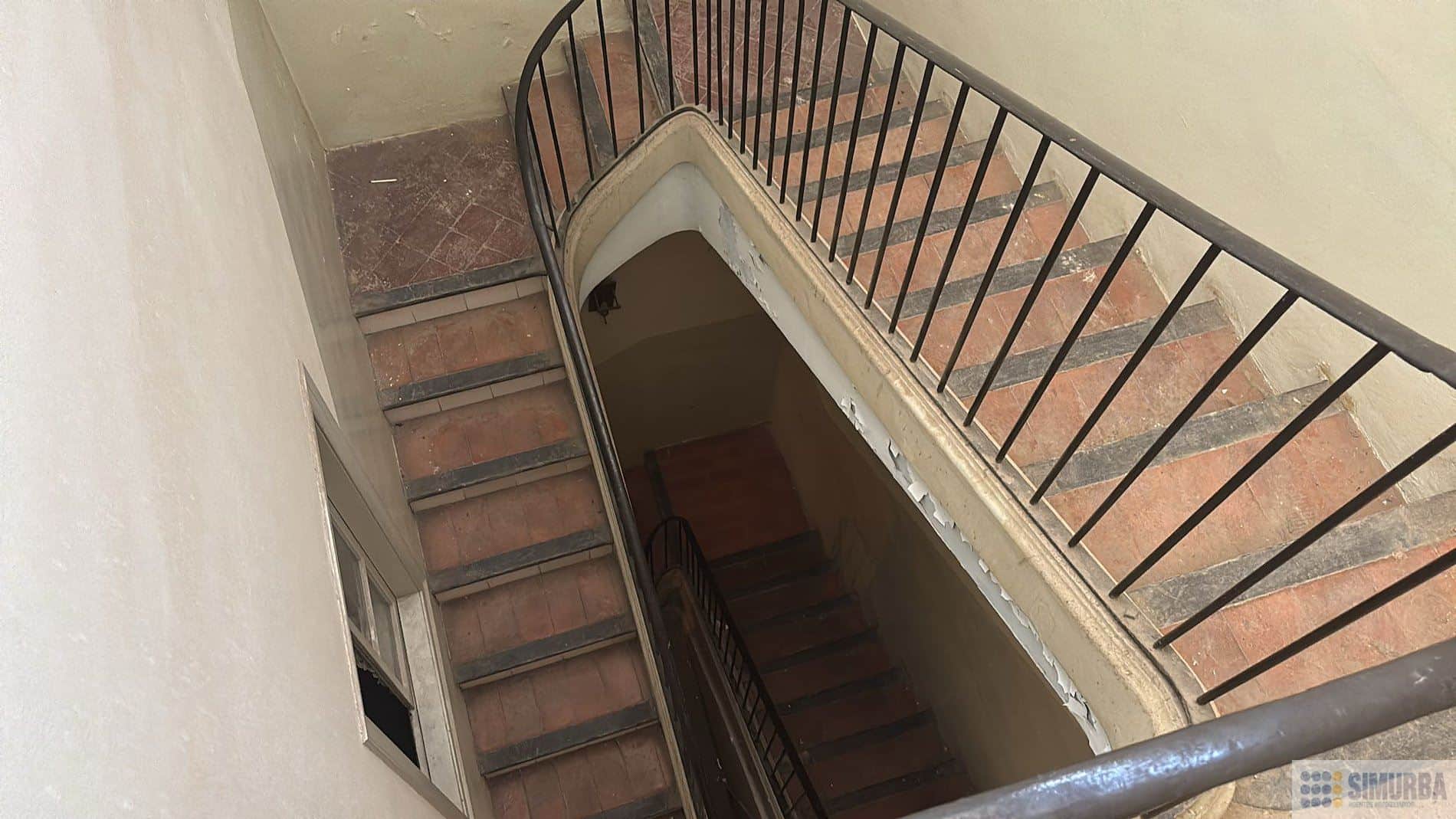 Casa modernista en venta en calle peatonal junto a  Pl. Mossen Cinto Verdaguer de Terrassa - Foto 4