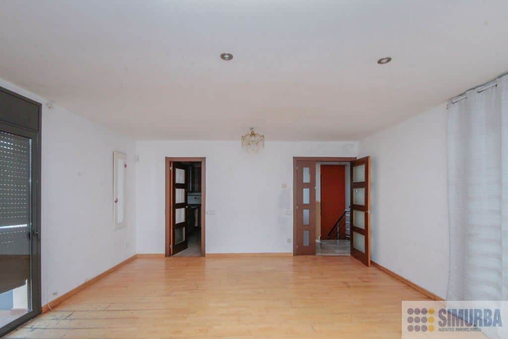 Casa en venta en Calle Rigoberta Menchú, Rubí, - Foto 3