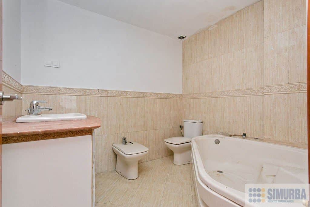 Piso tipo duplex en venta en C. Sant Crispi, Terrassa - Foto 5