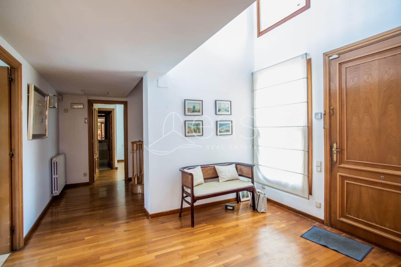 Luminosa casa en Ciudad Diagonal, Esplugues - Foto 4