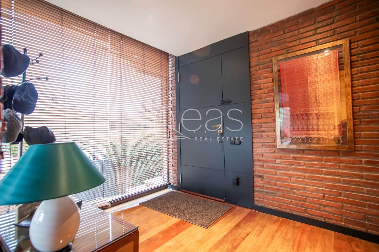 Luminosa casa en Sant Just distribuida en dos viviendas - Foto 3