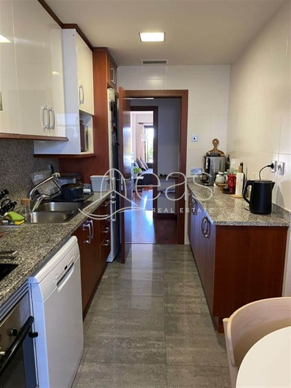 Luminoso piso con piscina en Esplugues - Foto 3