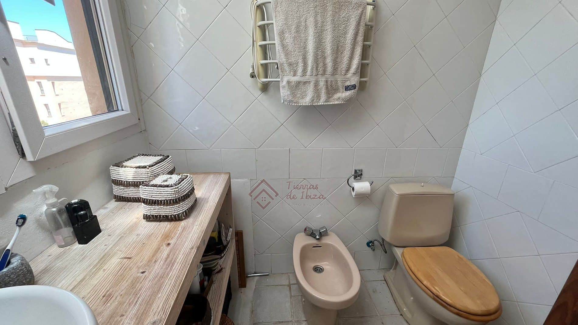 Dúplex con Terraza Privada y Vistas al Mar - Foto 5