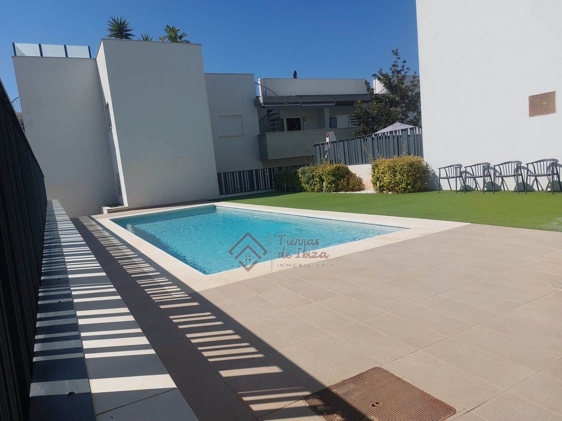 Ático en San Antonio con Garaje y Trastero - Foto 2